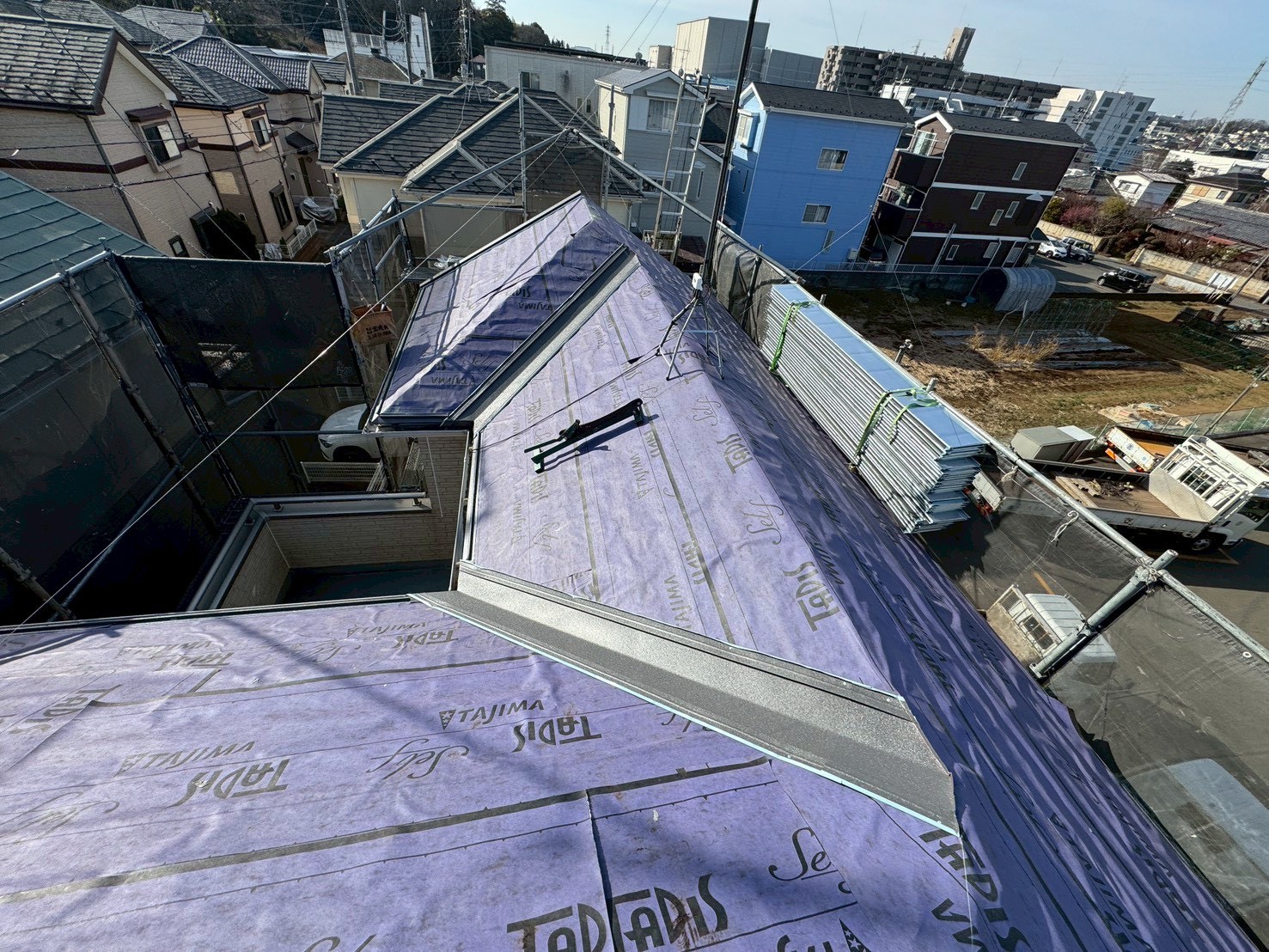 ルーフィングの敷設完了状況